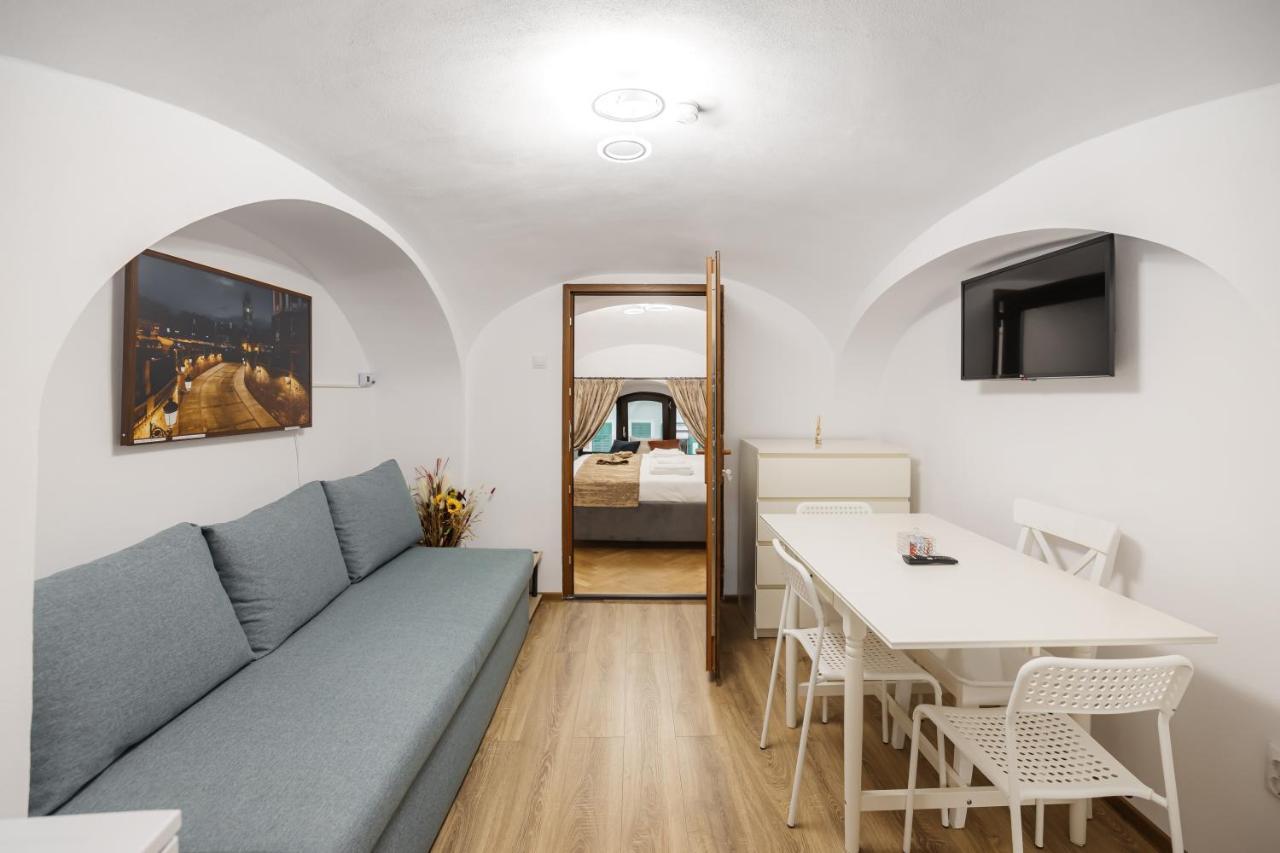 Apartment Downtown Cio